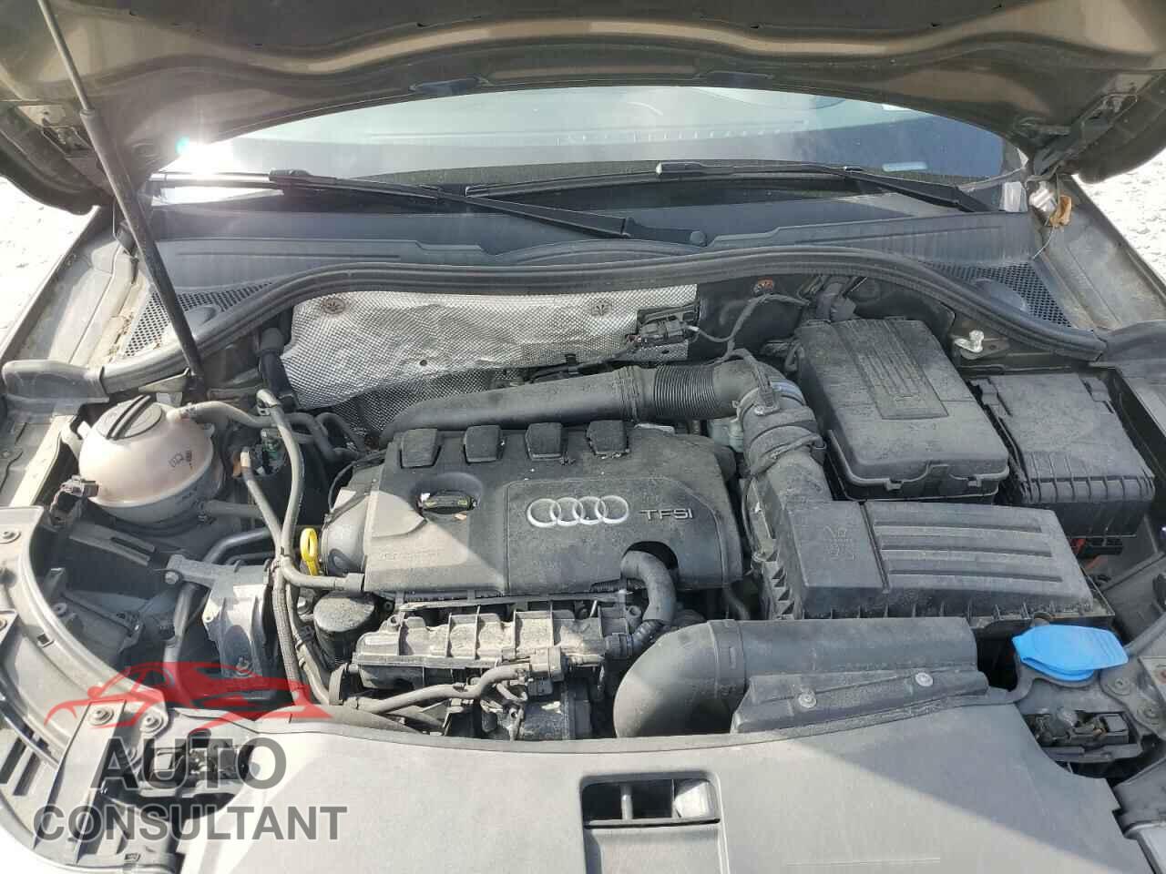 AUDI Q3 2015 - WA1EFCFS7FR005709
