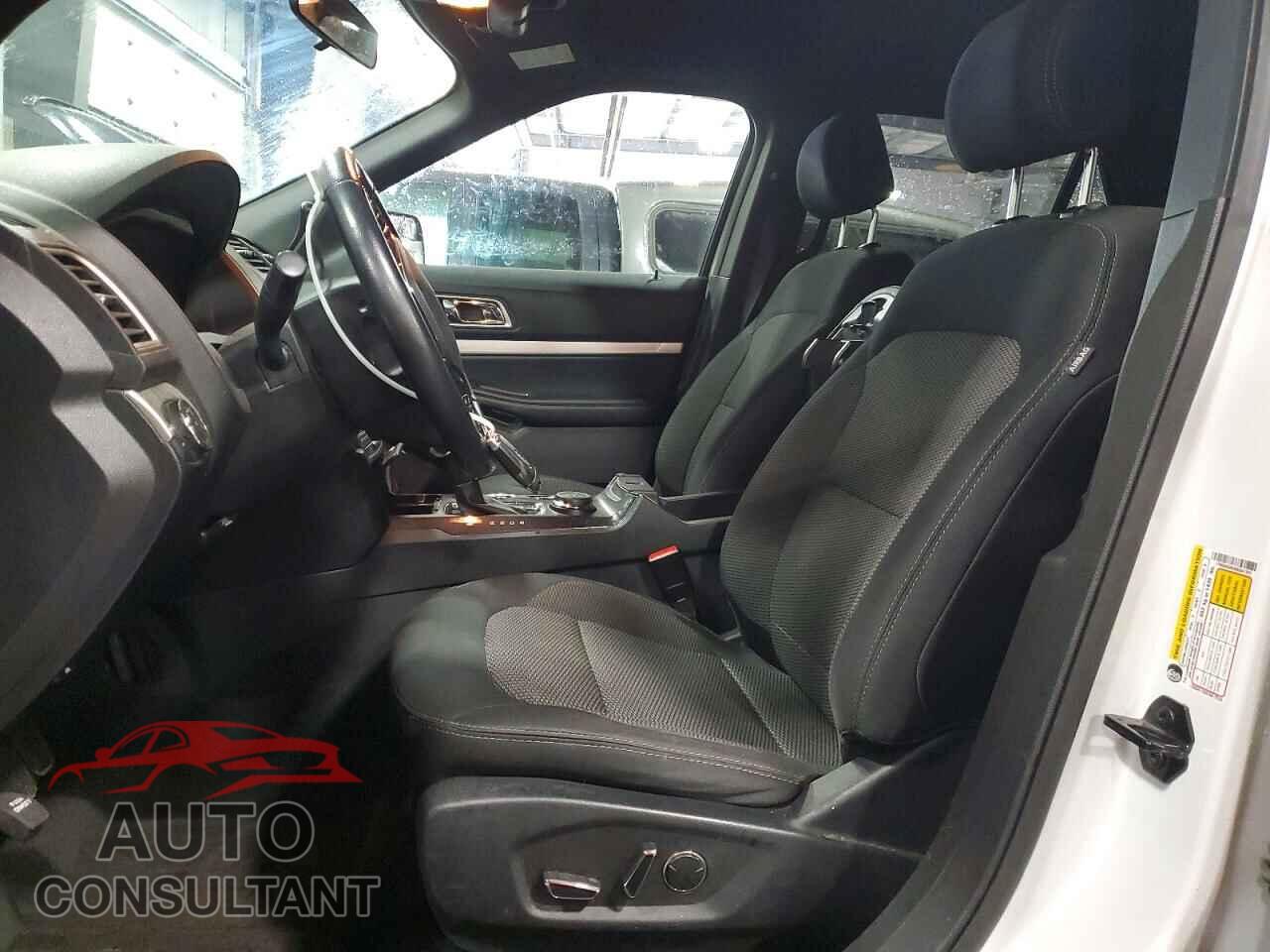 FORD EXPLORER 2017 - 1FM5K8DH3HGD41597