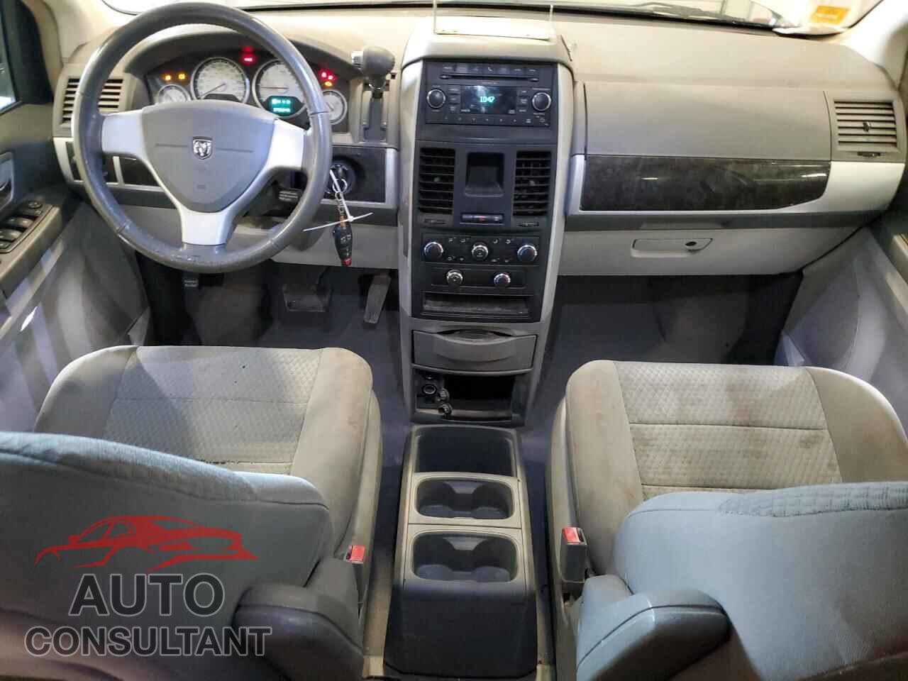 DODGE CARAVAN 2010 - 2D4RN5D17AR433821