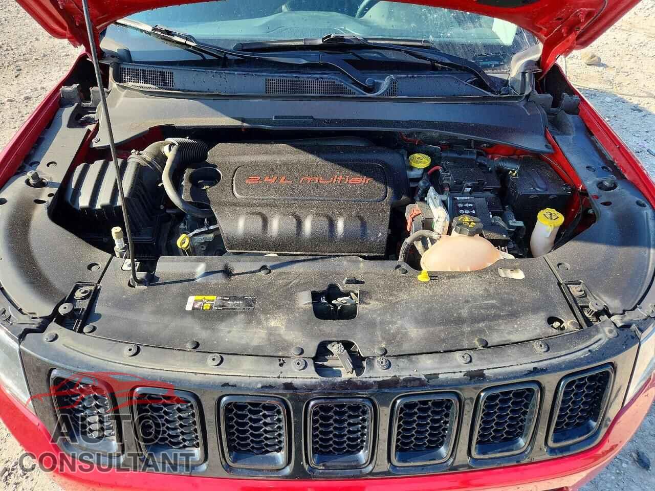 JEEP COMPASS 2018 - 3C4NJCBB6JT300357
