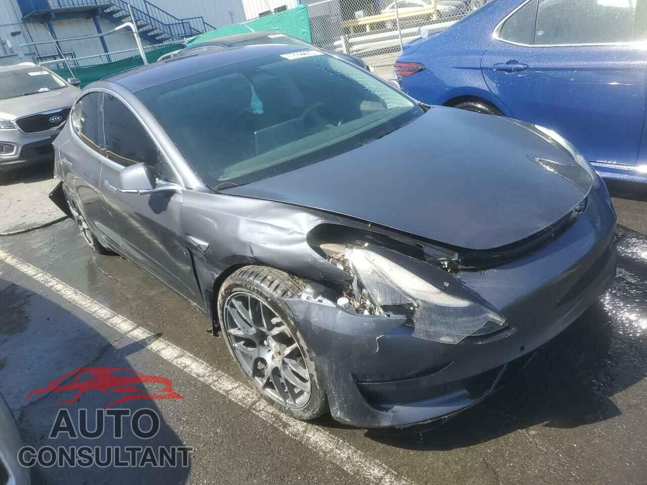 TESLA MODEL 3 2018 - 5YJ3E1EBXJF093076