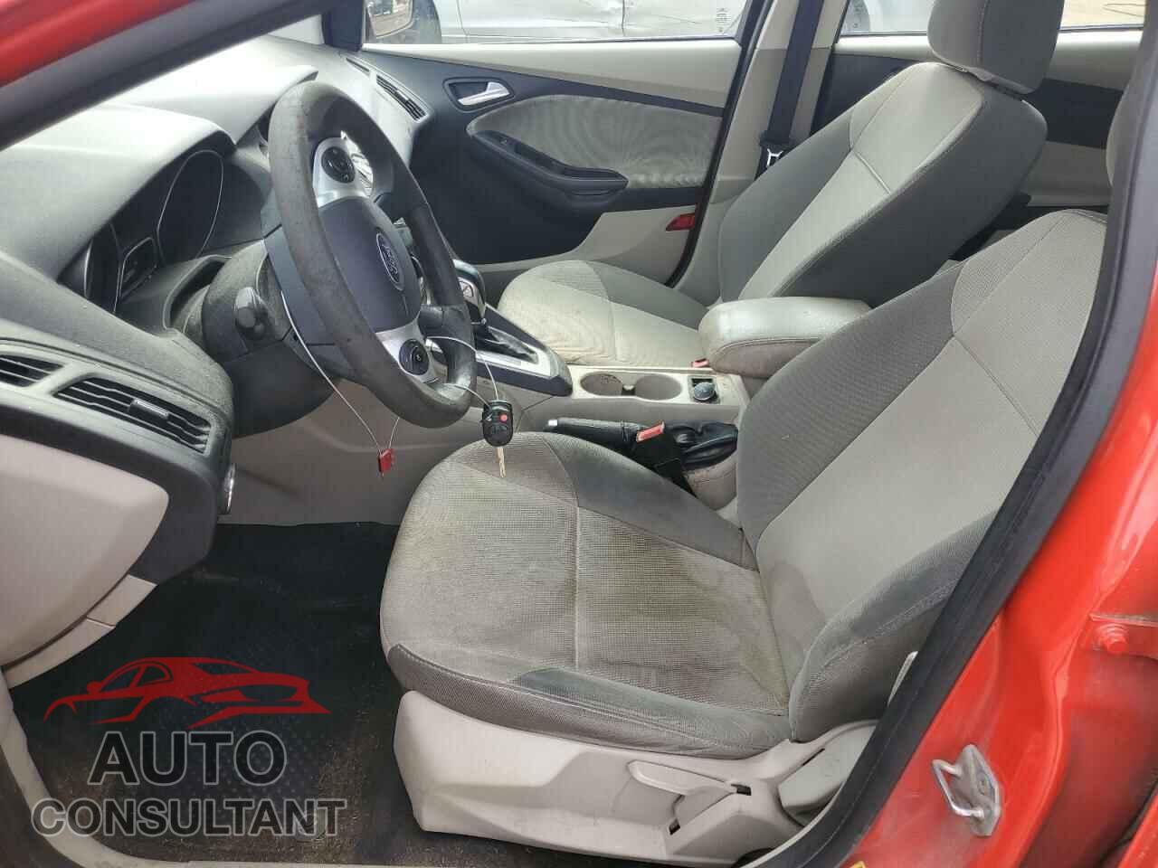 FORD FOCUS 2014 - 1FADP3K25EL152879