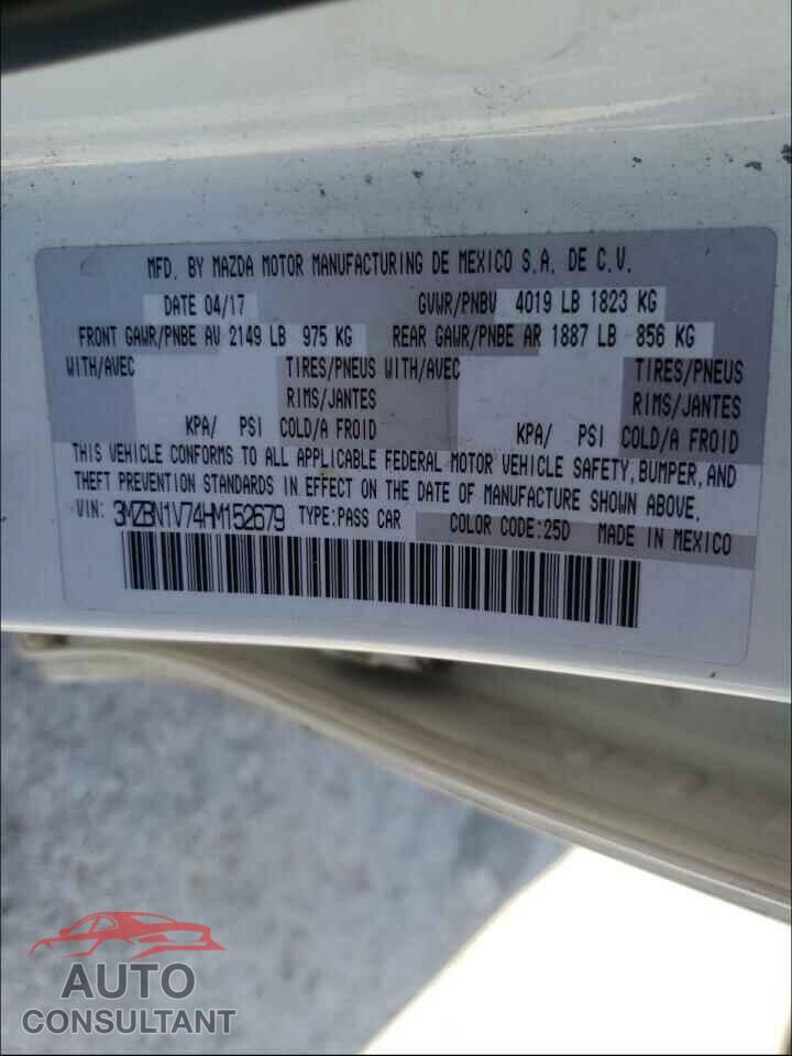 MAZDA 3 2017 - 3MZBN1V74HM152679