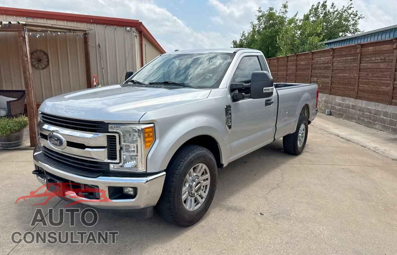 FORD F250 2017 - 1FTBF2A69HEE45339