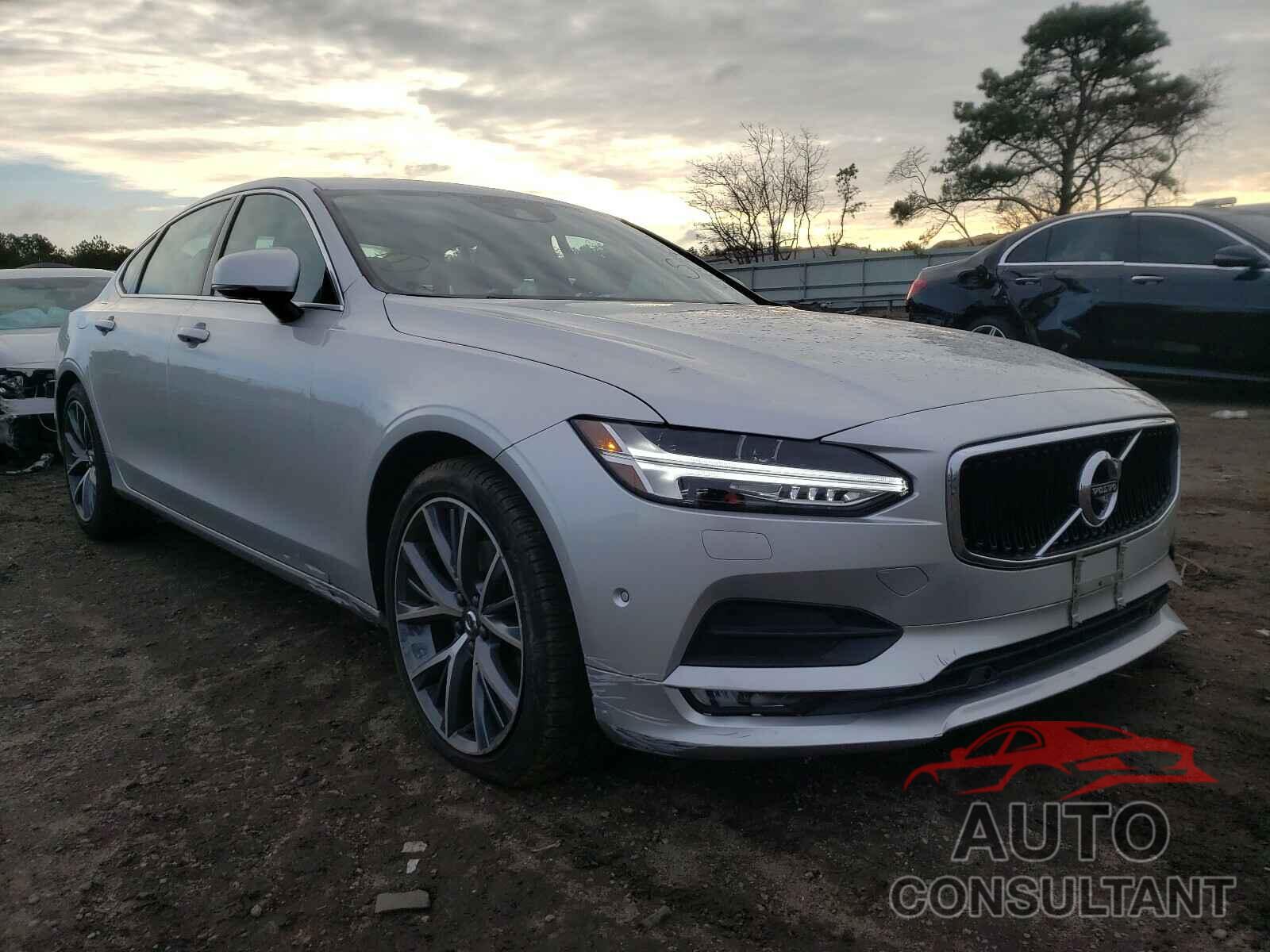 VOLVO S90 2018 - LVY982MK4JP026531