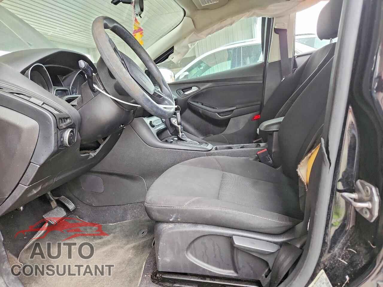 FORD FOCUS 2016 - 1FADP3F27GL247716