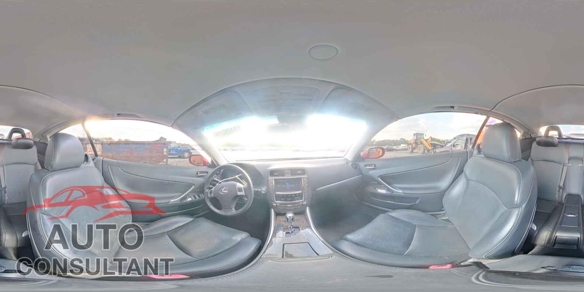 LEXUS IS 2015 - JTHFF2C22F2532895