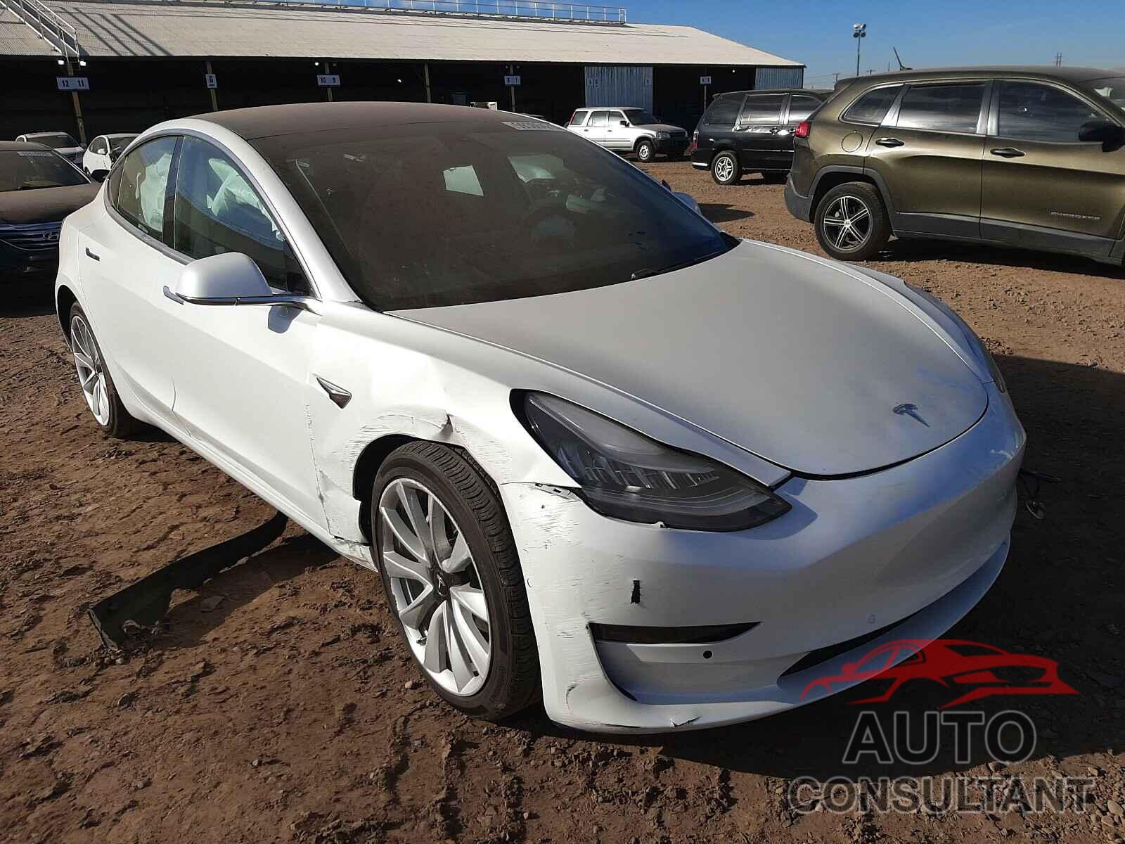 TESLA MODEL 3 2018 - 5YJ3E1EA8JF165030