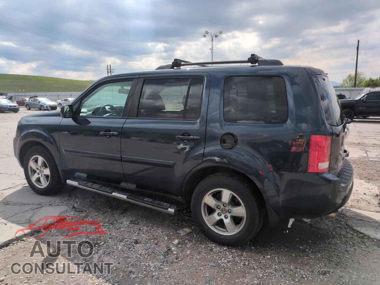 HONDA PILOT 2011 - 5FNYF4H5XBB079562