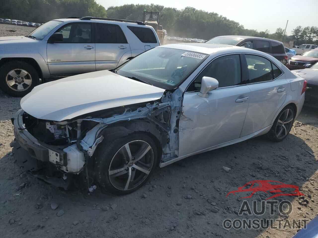 LEXUS IS 2018 - JTHC81D21J5032319