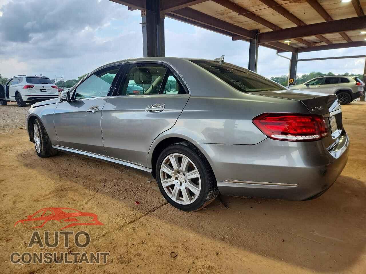MERCEDES-BENZ E-CLASS 2014 - WDDHF5KB1EA860817