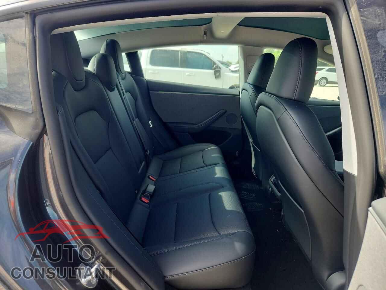 TESLA MODEL 3 2026 - 5YJ3E1EA7TF135570