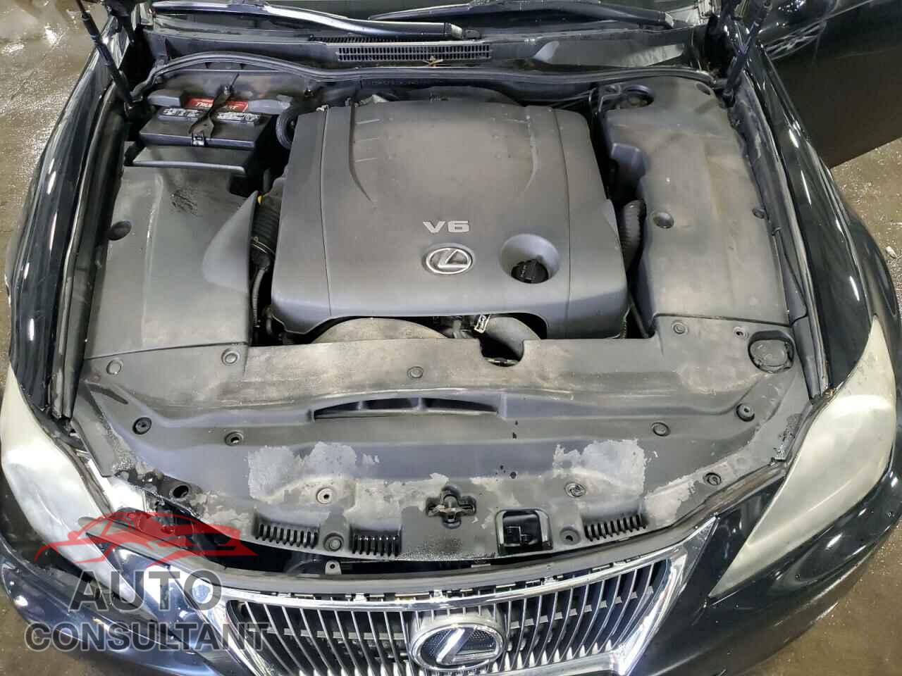 LEXUS IS 2011 - JTHCF5C20B5049807
