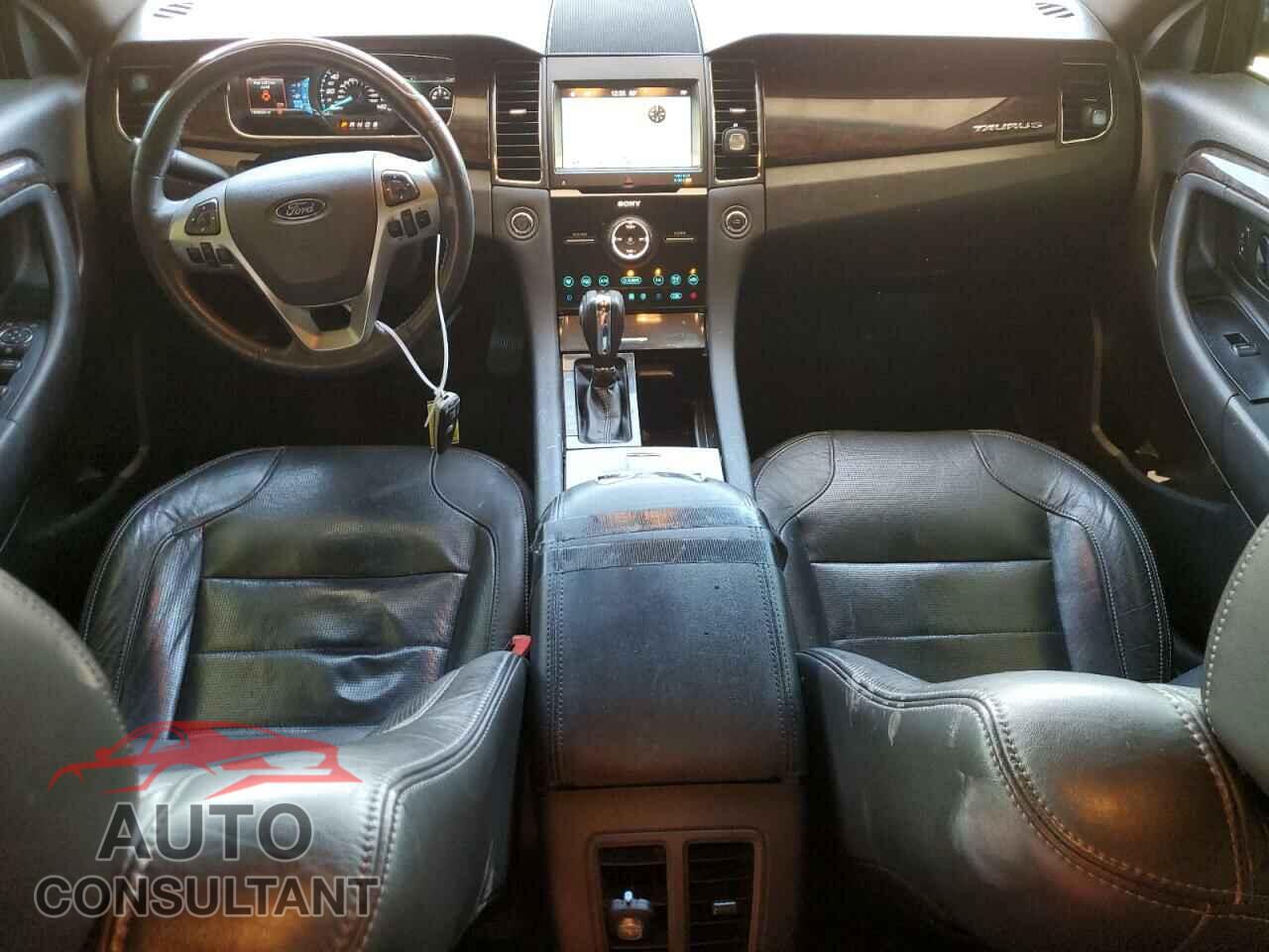 FORD TAURUS 2017 - 1FAHP2F88HG104056