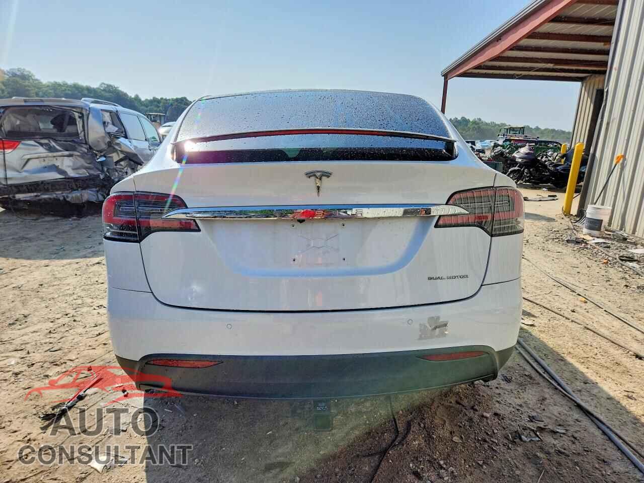 TESLA MODEL X 2020 - 5YJXCAE24LF231494