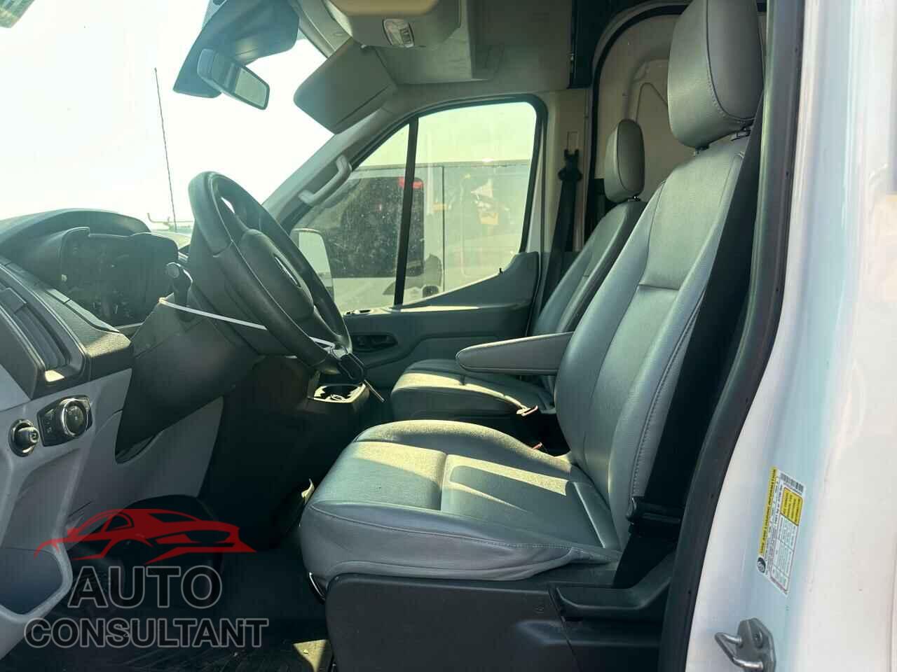 FORD TRANSIT 2018 - 1FTYR2CG4JKB46453