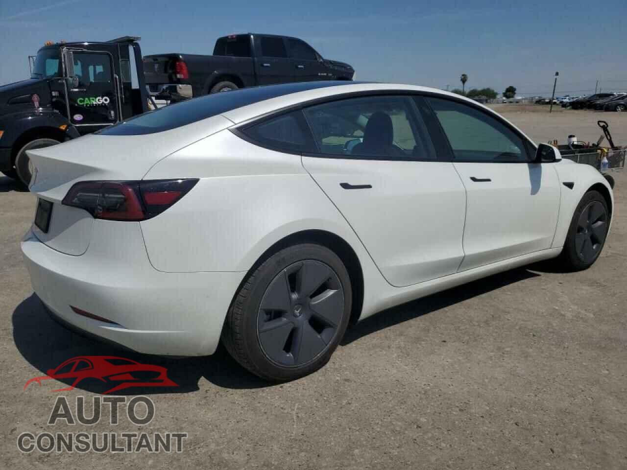 TESLA MODEL 3 2023 - 5YJ3E1EA1PF684526