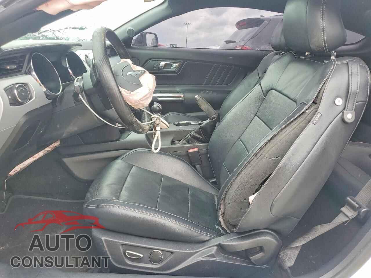 FORD MUSTANG 2017 - 1FA6P8TH8H5240312