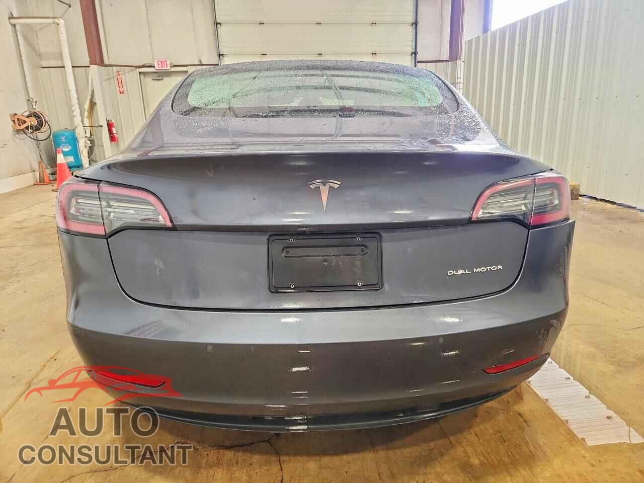 TESLA MODEL 3 2022 - 5YJ3E1EB3NF289740