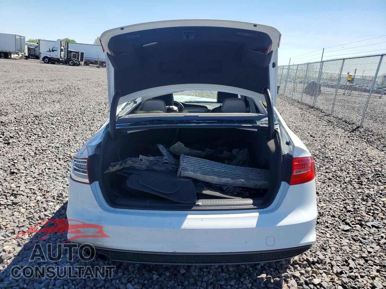 AUDI A4 2014 - WAUBFAFL1EA067526