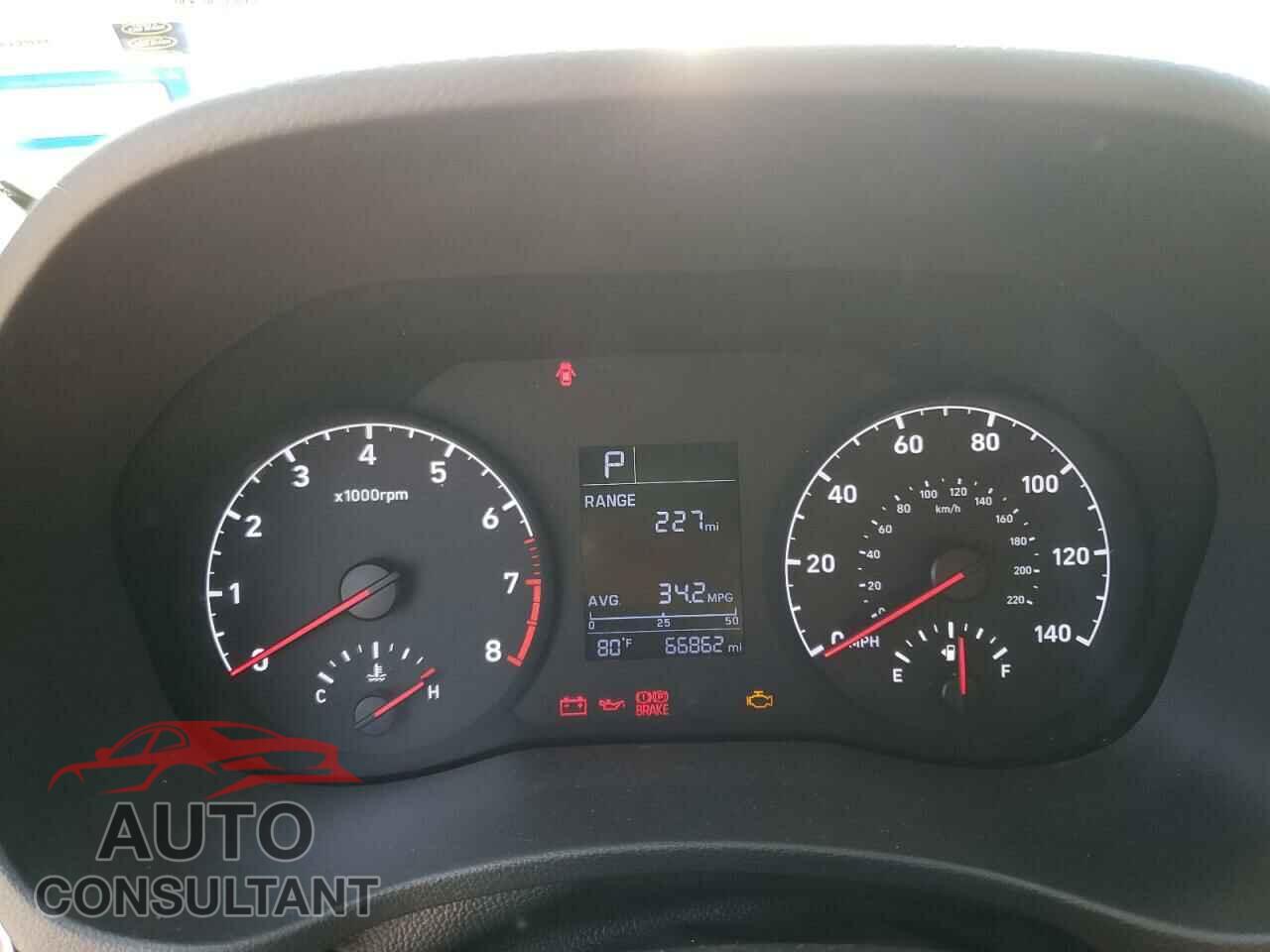 HYUNDAI ACCENT 2018 - 3KPC24A38JE012820