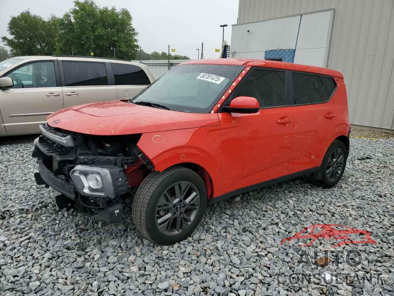 KIA SOUL 2020 - KNDJ33AU8L7013900
