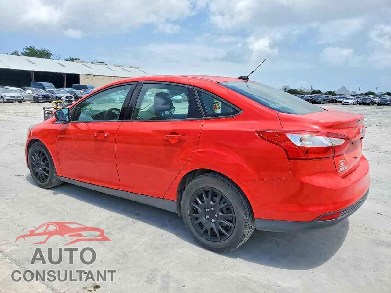 FORD FOCUS 2012 - 1FAHP3F22CL183564