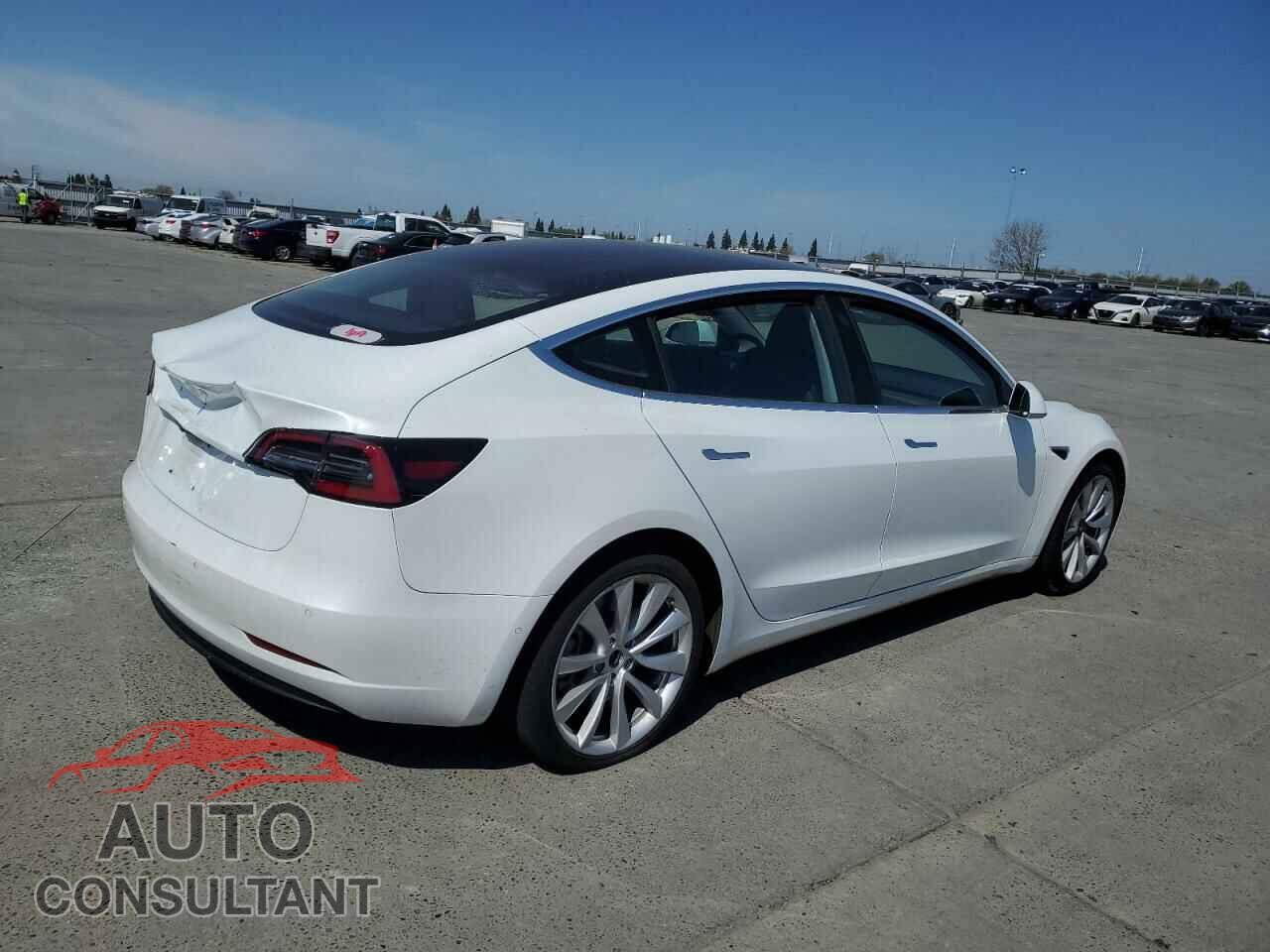 TESLA MODEL 3 2018 - 5YJ3E1EA5JF047257