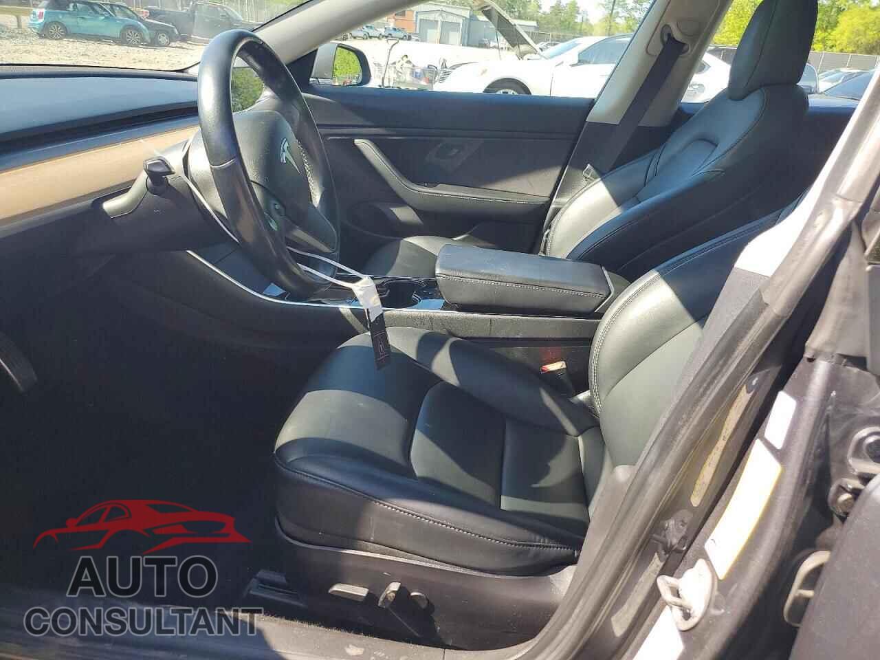 TESLA MODEL 3 2018 - 5YJ3E1EB6JF129040