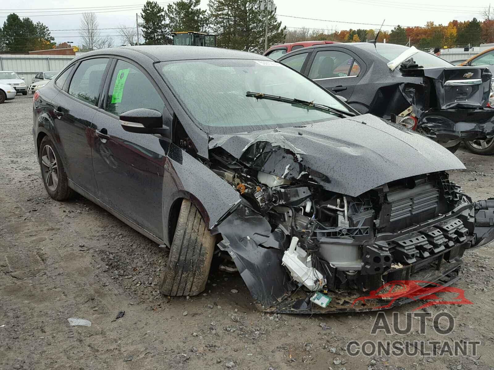 FORD FOCUS 2018 - 1FADP3FE0JL208256