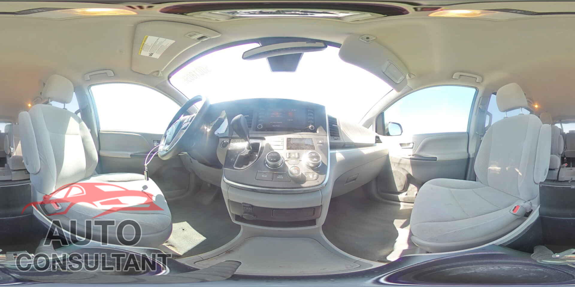 TOYOTA SIENNA 2019 - 5TDKZ3DC0KS986151
