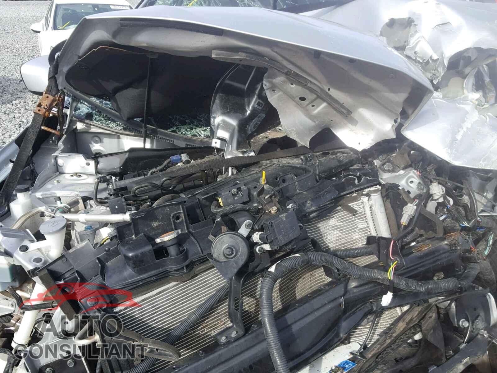 NISSAN ROGUE S 2018 - KNMAT2MV2JP522070