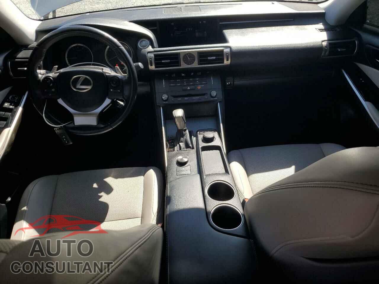 LEXUS IS 2016 - JTHBA1D2XG5023708