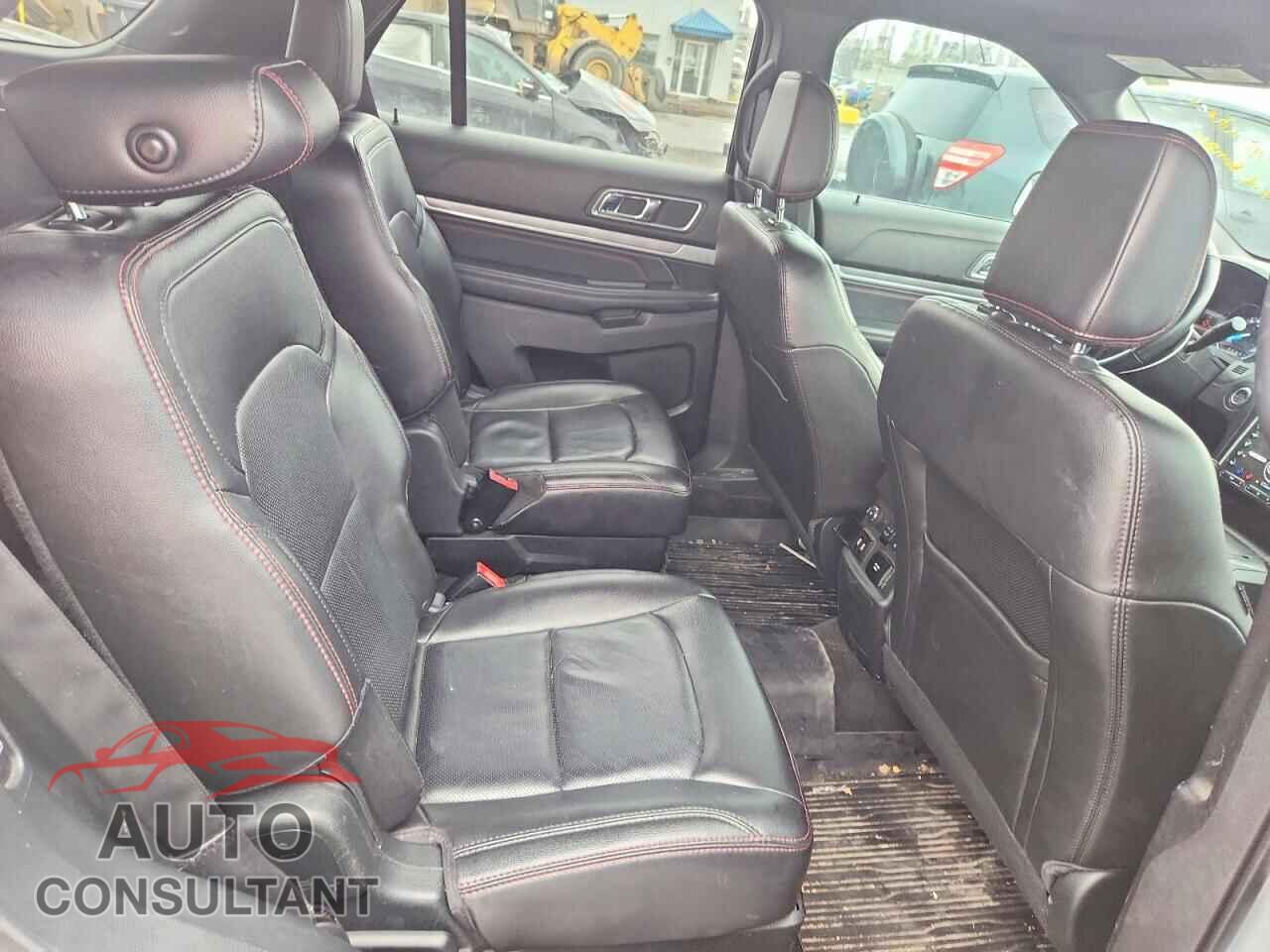 FORD EXPLORER 2018 - 1FM5K8GTXJGB35960
