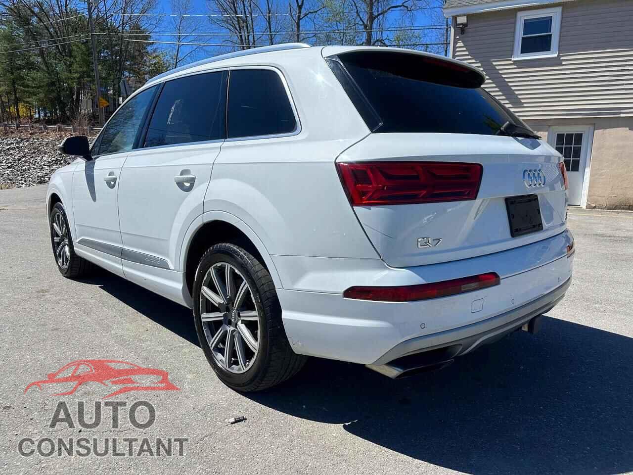 AUDI Q7 2017 - WA1VAAF78HD035509