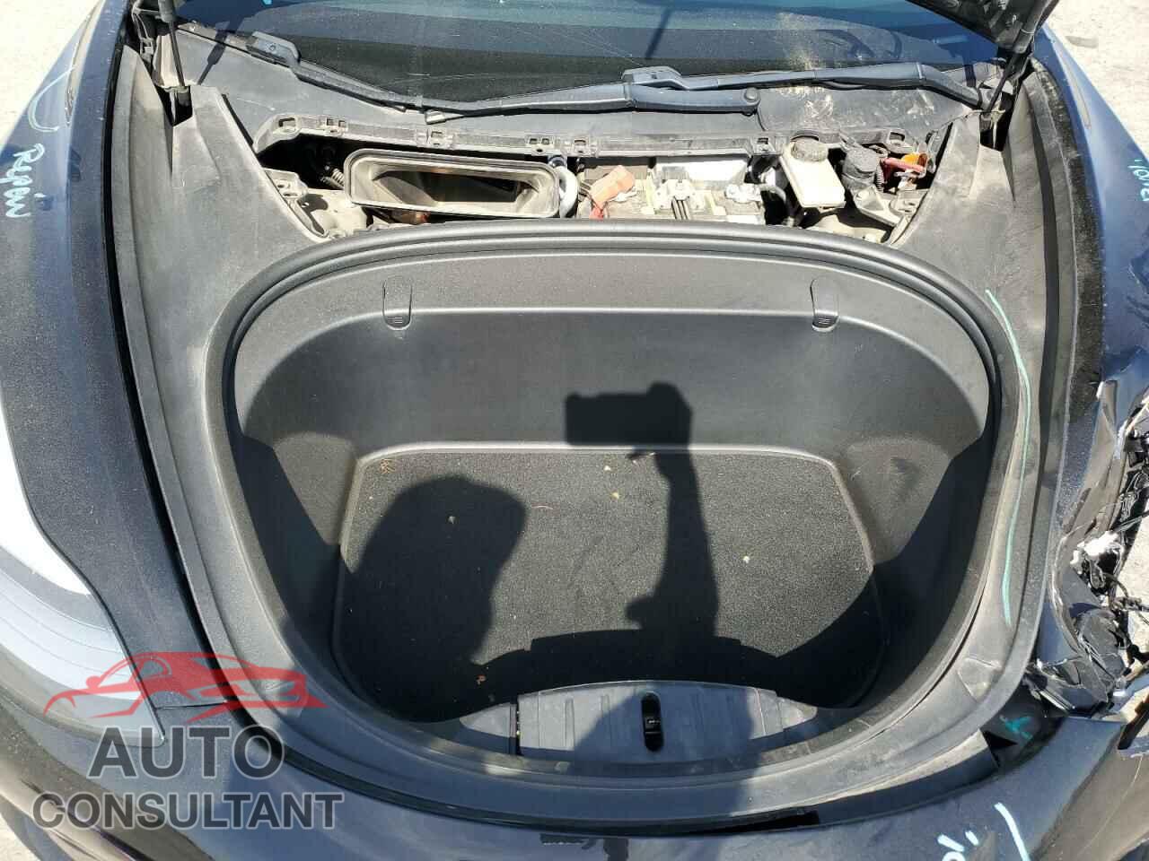 TESLA MODEL 3 2018 - 5YJ3E1EA5JF172713