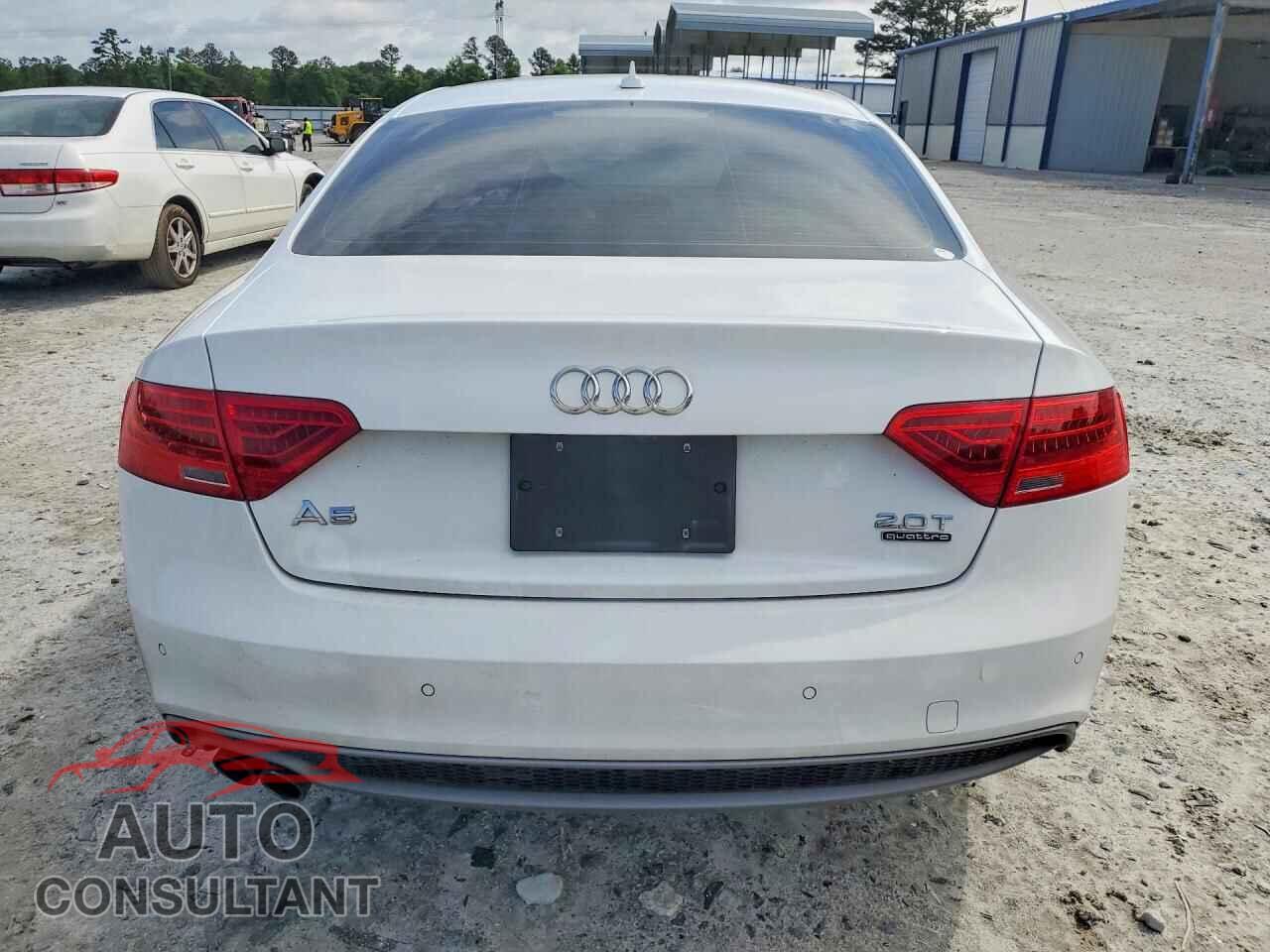 AUDI A5 2015 - WAUMFAFR9FA057616