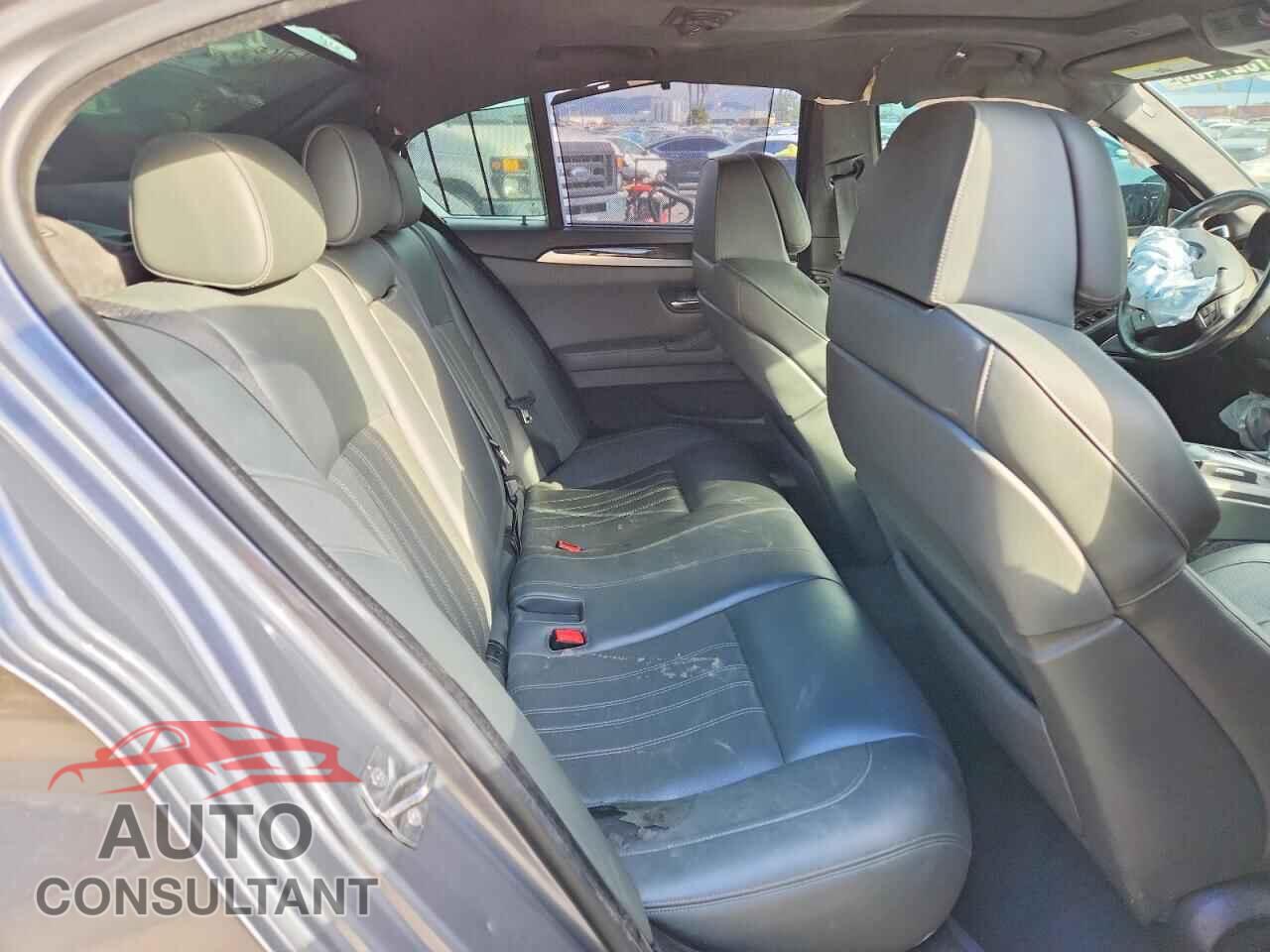 BMW M5 2013 - WBSFV9C52DC773377