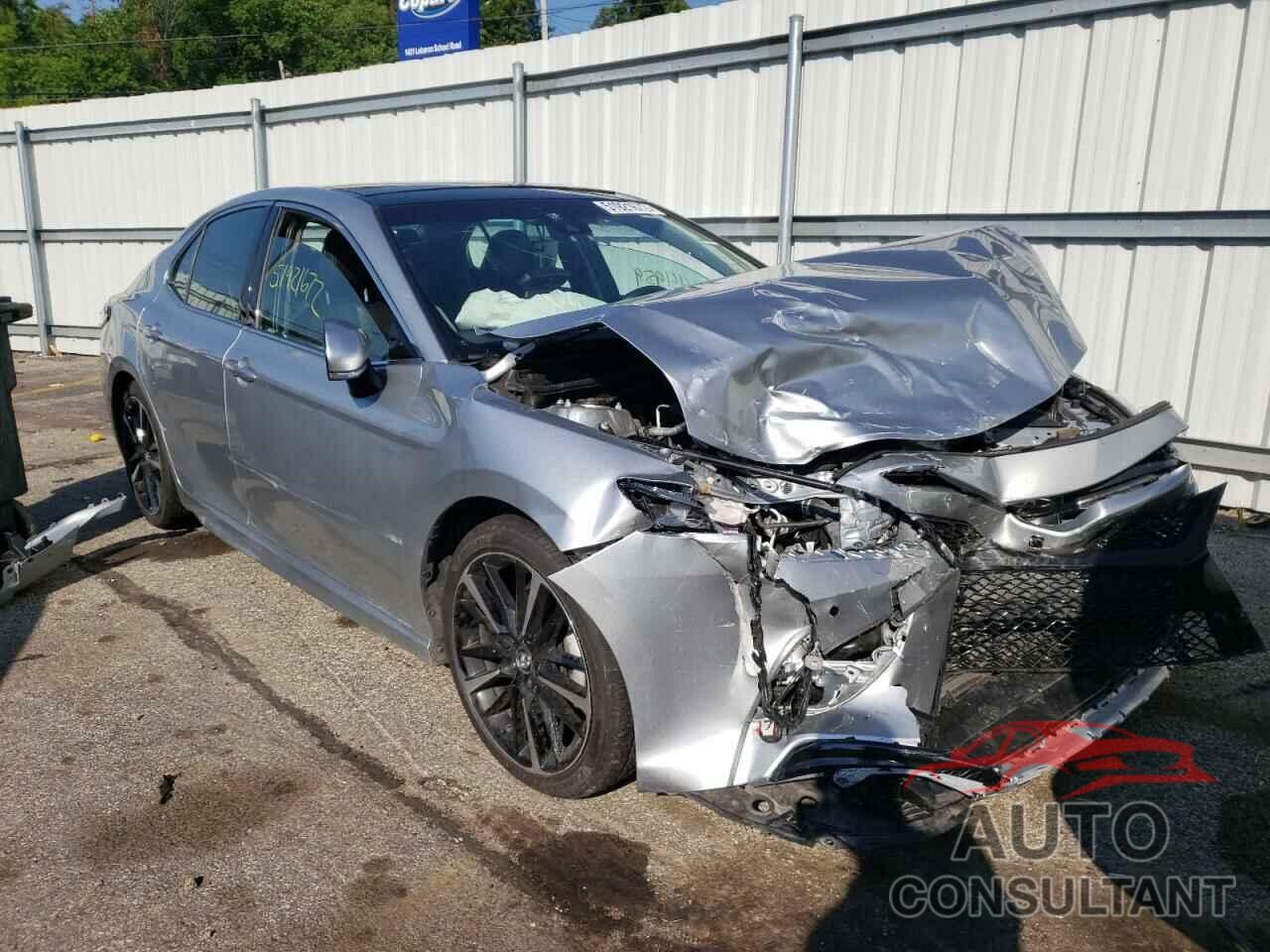TOYOTA CAMRY 2018 - 4T1BZ1HK2JU503352
