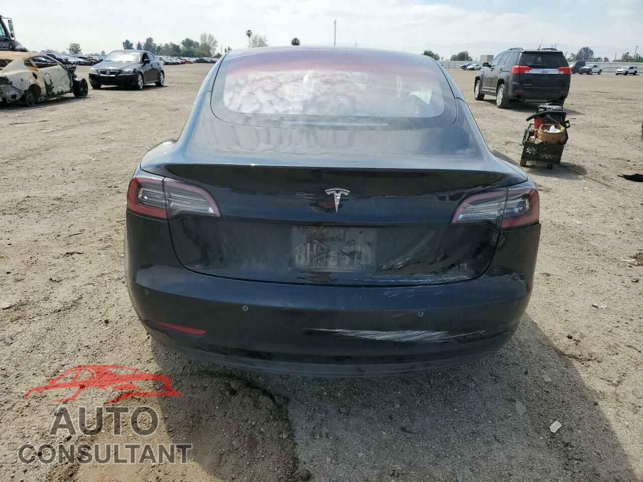 TESLA MODEL 3 2018 - 5YJ3E1EA4JF004884