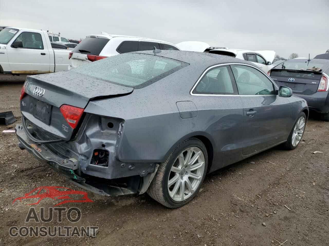 AUDI A5 2012 - WAURFAFR1CA004362