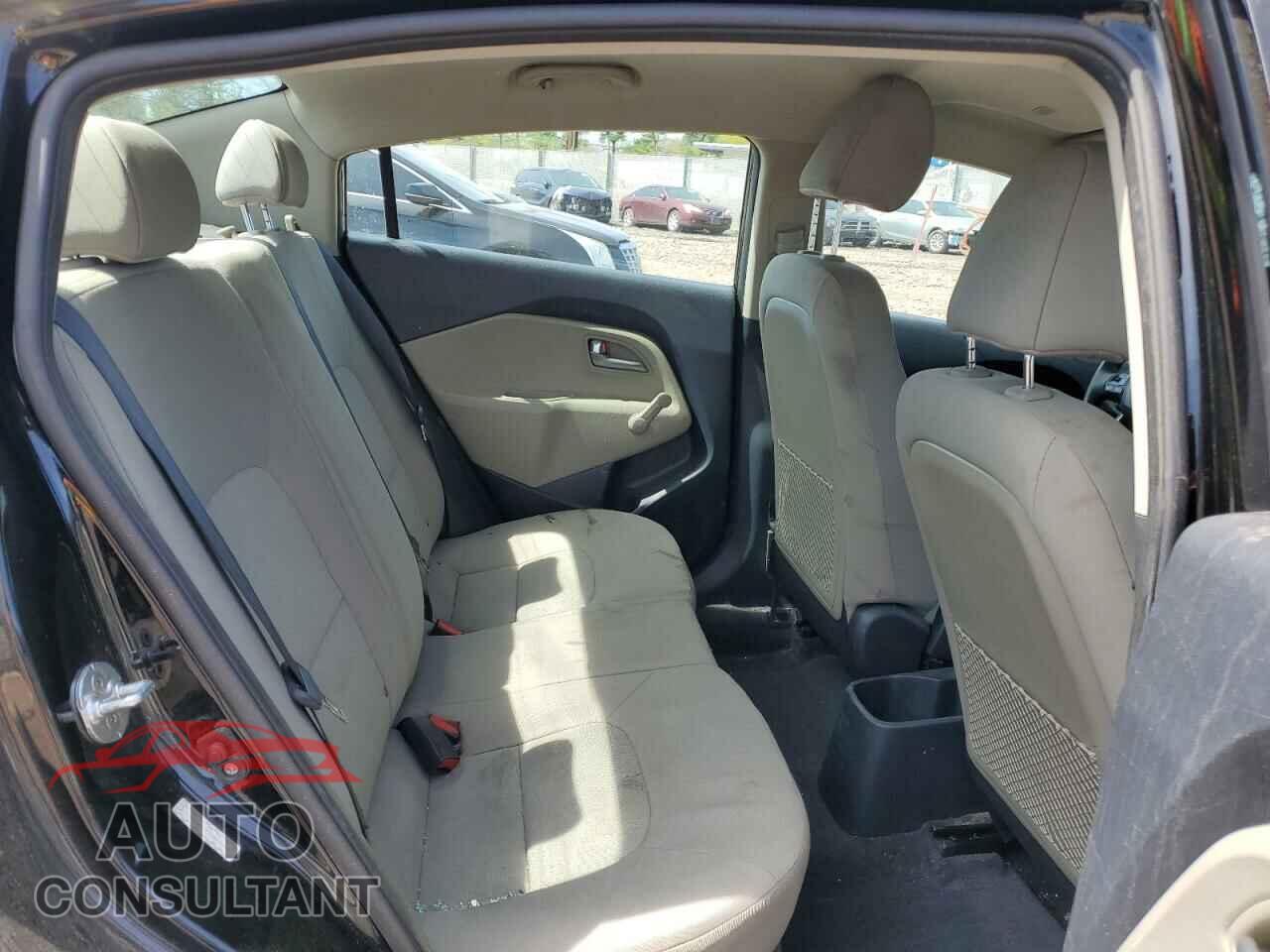 KIA RIO 2017 - KNADM4A37H6071563