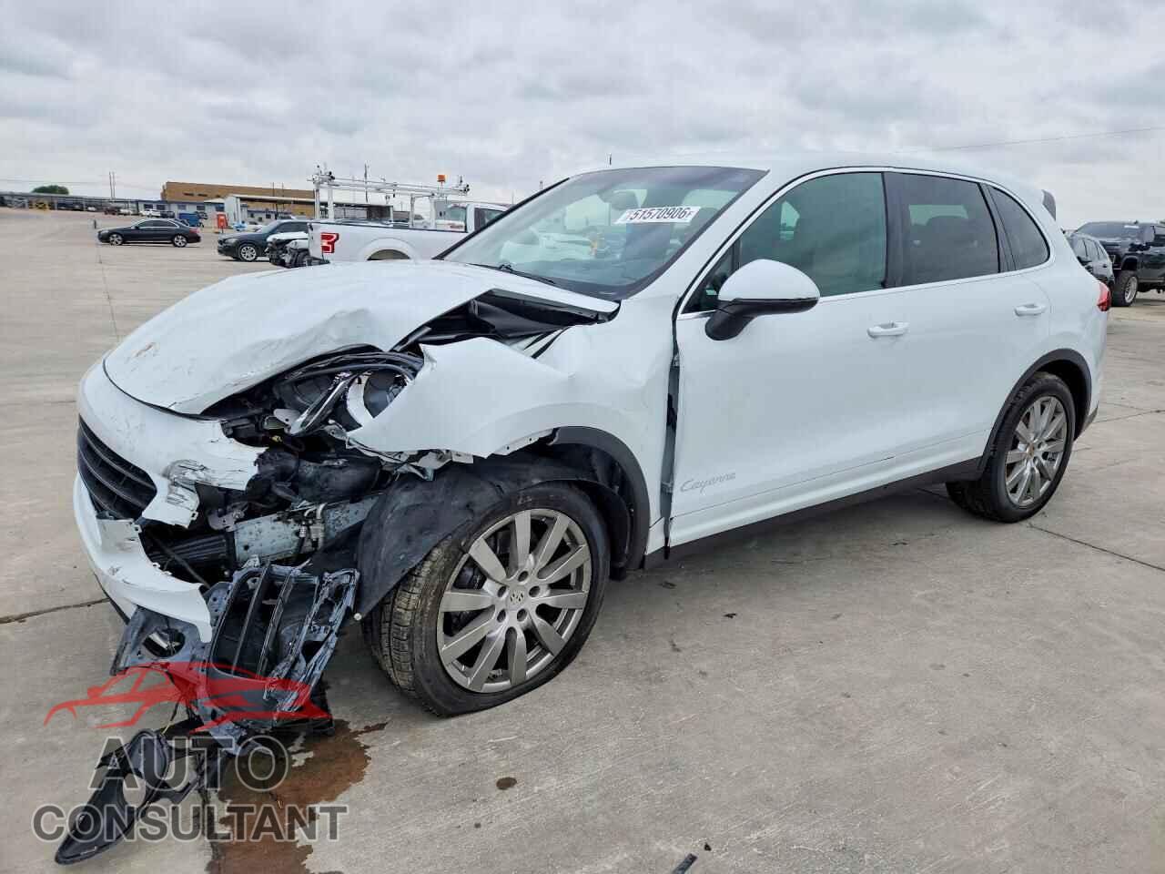 PORSCHE CAYENNE 2016 - WP1AA2A22GLA02353