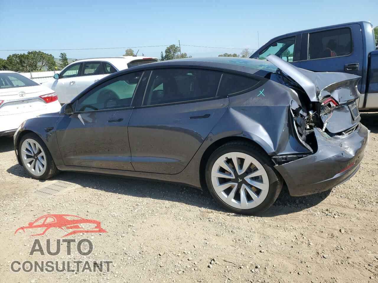 TESLA MODEL 3 2021 - 5YJ3E1EA5MF018054
