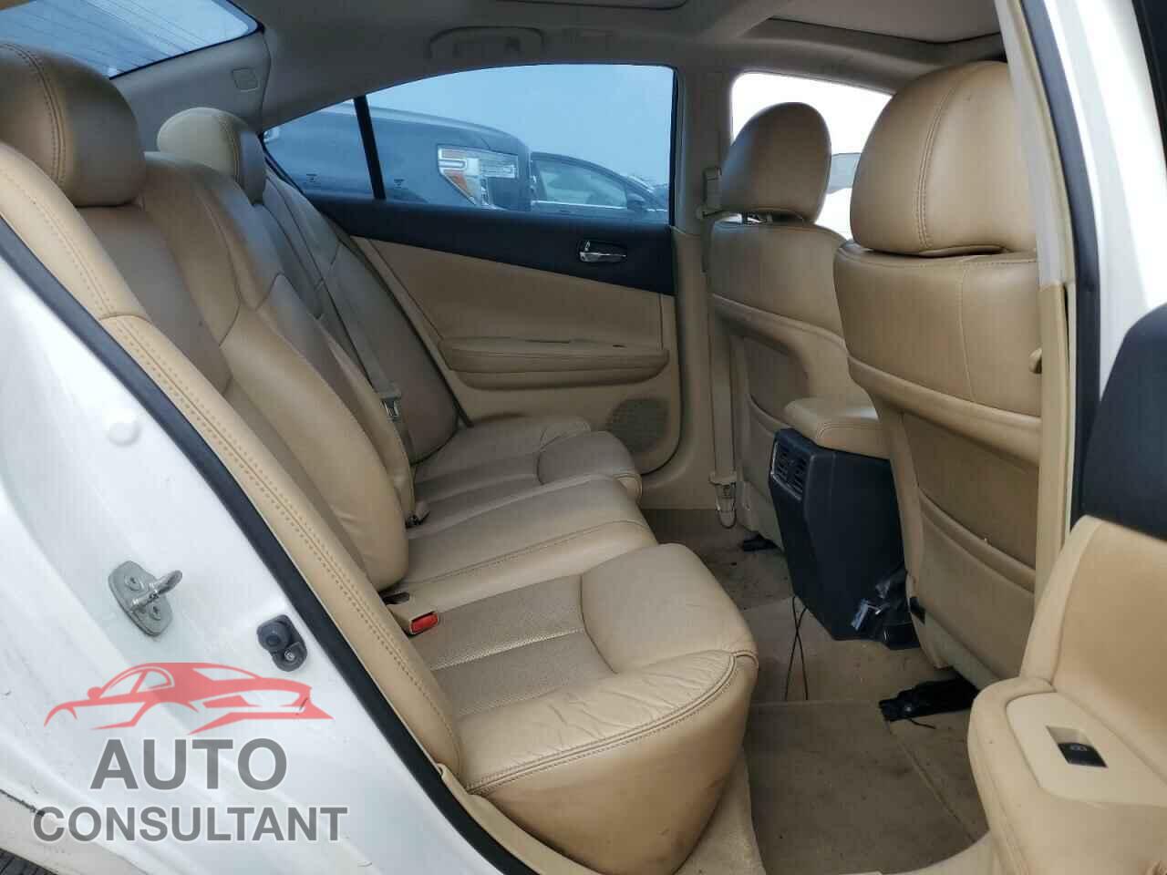 NISSAN MAXIMA 2011 - 1N4AA5AP8BC831795