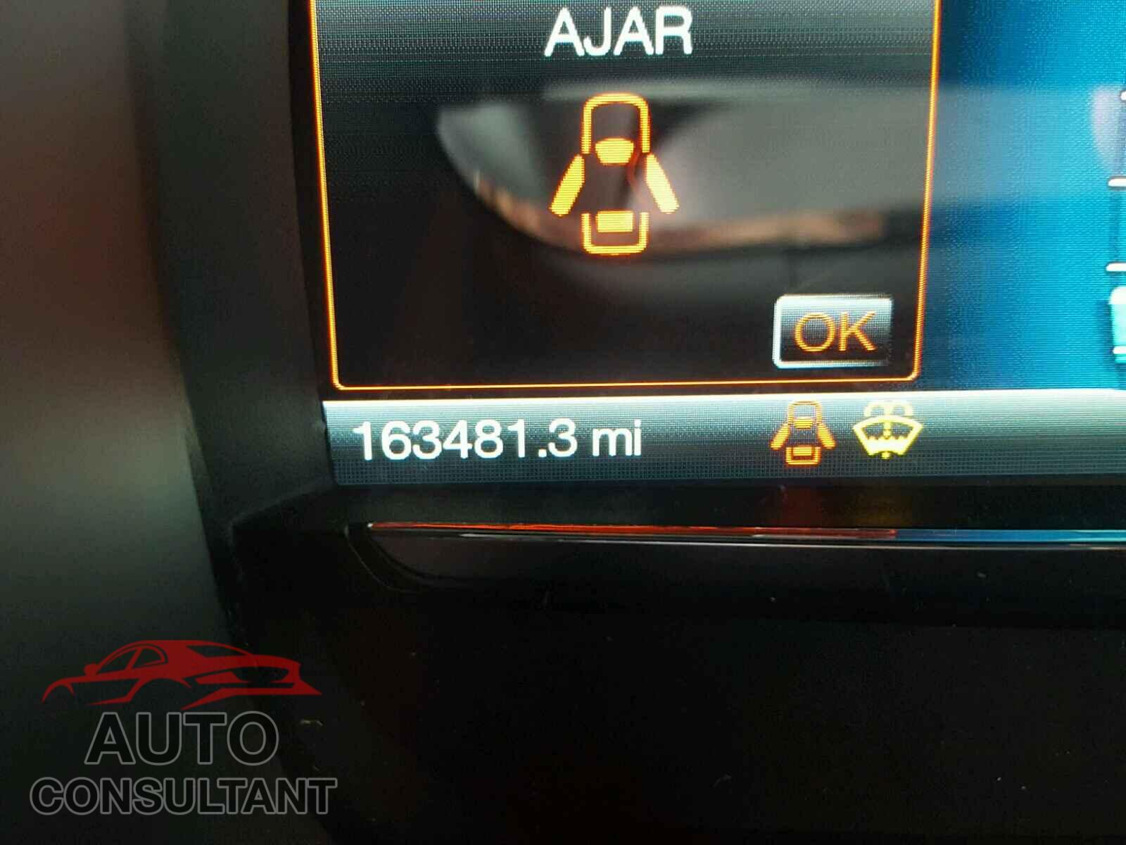 FORD TAURUS 2015 - 1FAHP2E99FG151989