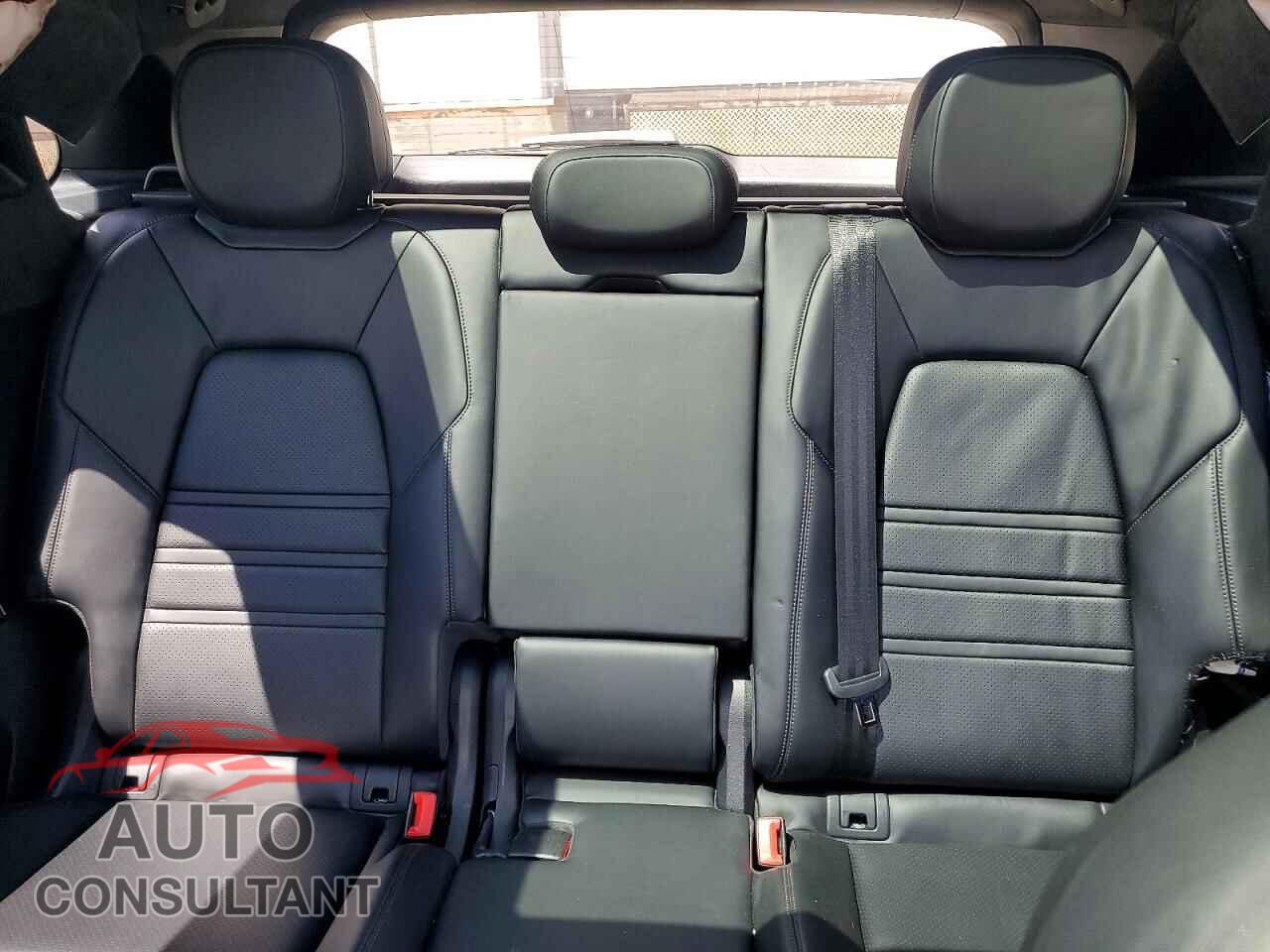PORSCHE CAYENNE 2021 - WP1AG2AY0MDA33982