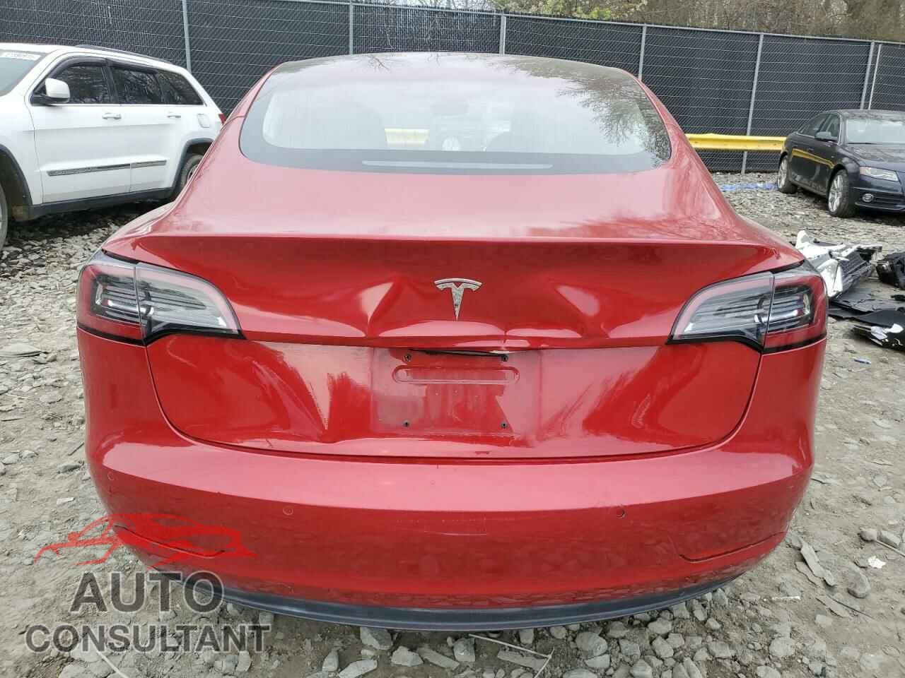 TESLA MODEL 3 2018 - 5YJ3E1EA9JF010390