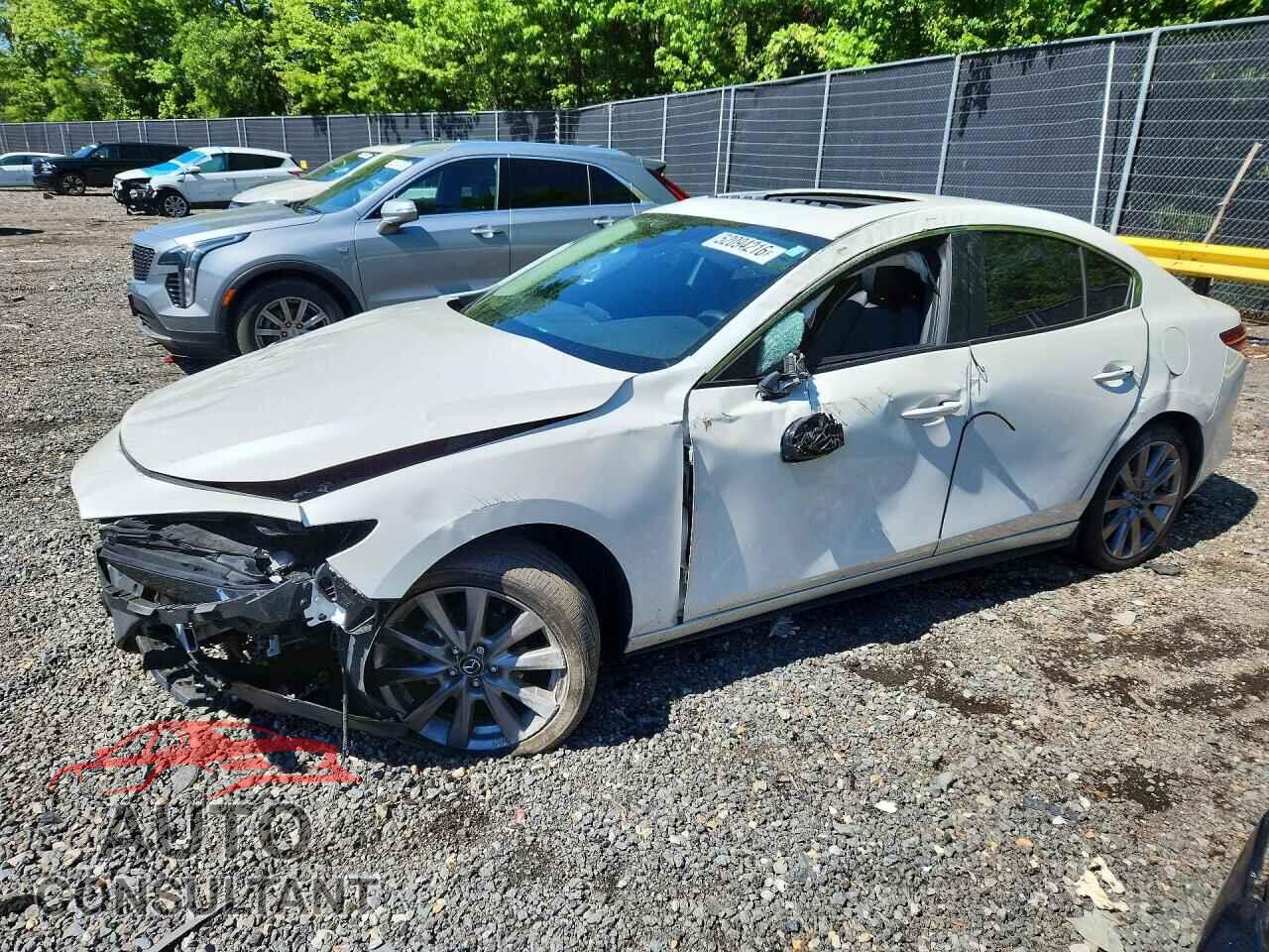 MAZDA 3 2023 - 3MZBPACM9PM379870