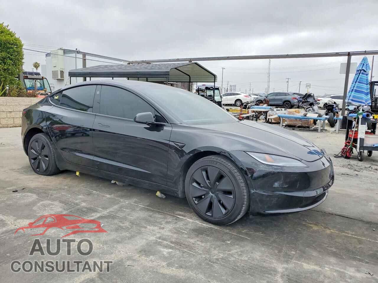 TESLA MODEL 3 2024 - 5YJ3E1EA5RF829909